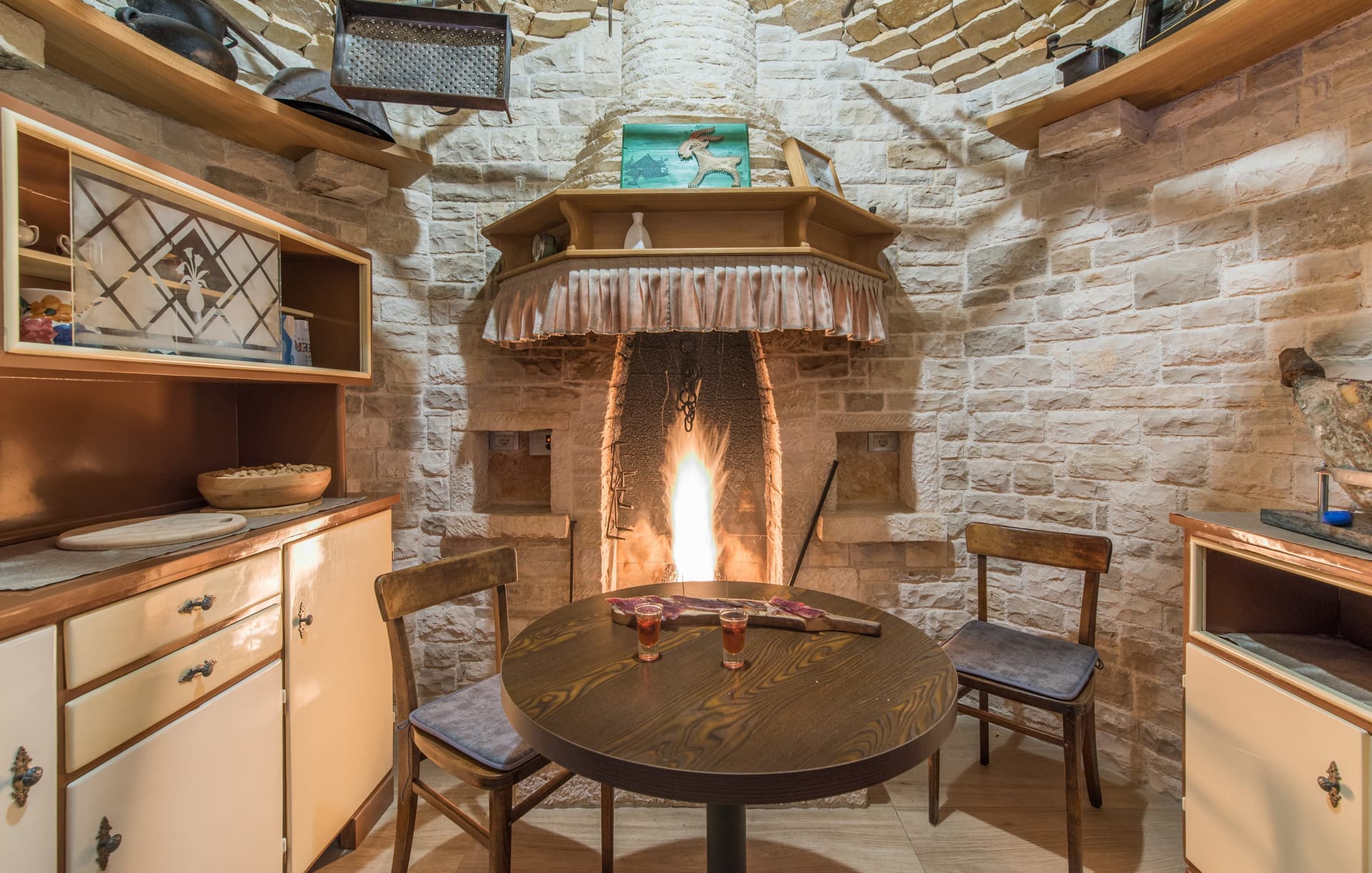 Villa Panorama summer kitchen and BBQ area in Gajana, Istria